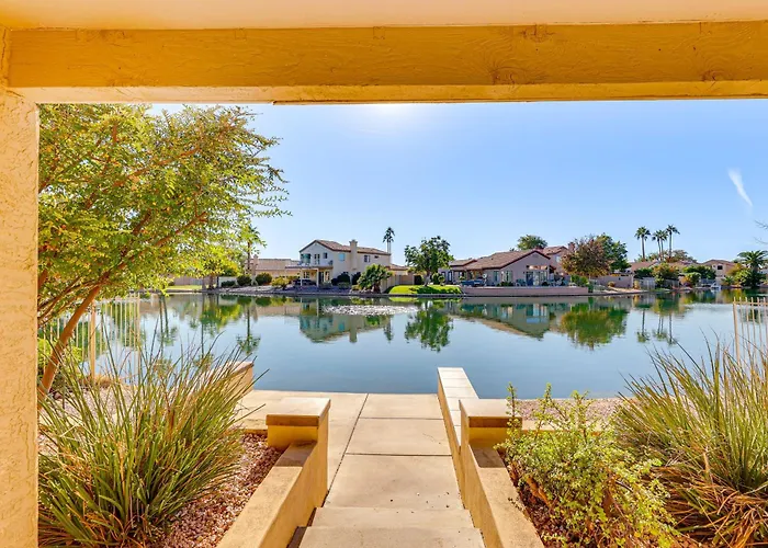 Holiday home Half-mi To Dtwn: Lakefront Home! *