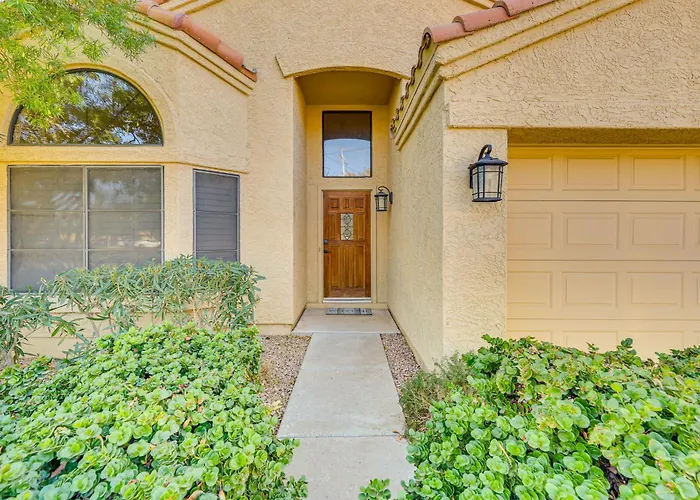 Holiday home Half-mi To Dtwn: Lakefront Home! Gilbert